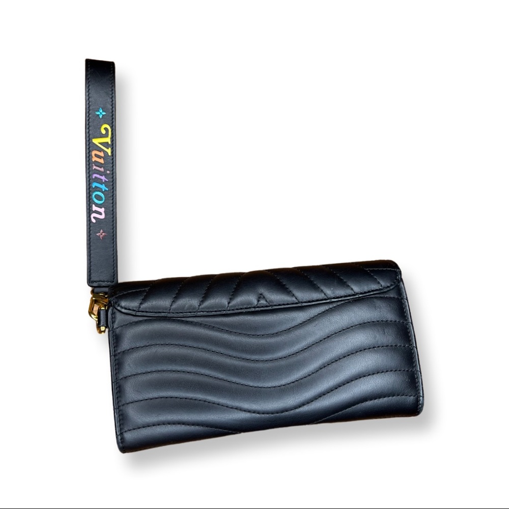 Louis Vuitton Monogram Wallet Wristlet - Picture 2 of 6